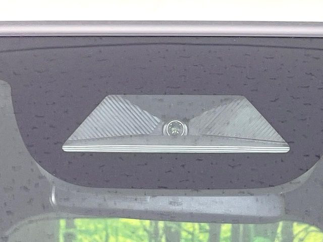 �y�z���_�Z���V���O�z���s���ɑO���̎ԗ�����F�����A�Փ˂������Ȏ��͌x��ƃu���[�L�ŏՓˉ���Ɣ�Q�y�����A�V�X�g�B�����S�Ƀh���C�u�����y���݂��������܂��B