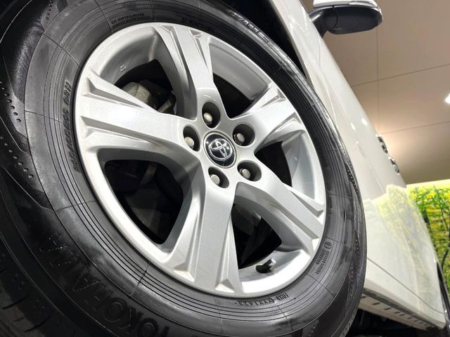 �y�����A���~�z�C�[���z�O�ςɃ}�b�`���������A���~�z�C�[���𑕒����Ă���܂��B�e��ЊO�A���~�z�C�[����A�X�^�b�h���X�^�C�����戵�����Ă���܂��B���񂲑��k����������