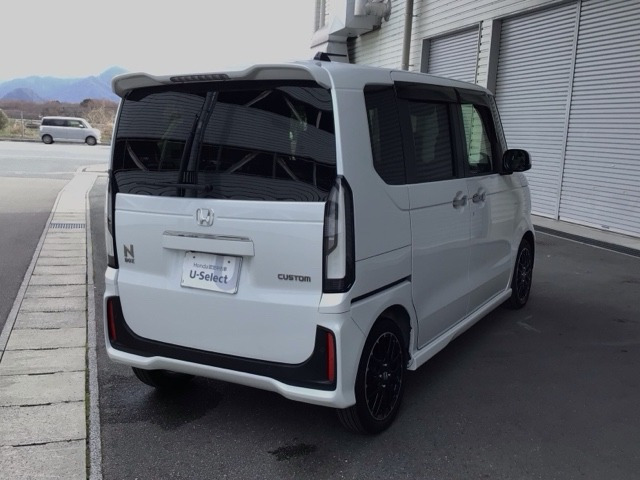 N-BOXカスタムターボ コーディネートスタイル モノトーン