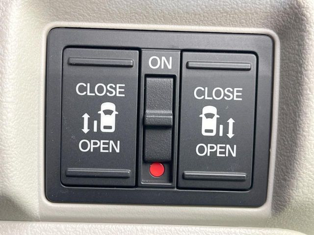 �y�����p���[�X���C�h�h�A�z�X�}�[�g�L�[��^�]�Ȃ̃X�C�b�`�Ō�ȗ����X���C�h�h�A�̊J���\���d��������͂����ăh�A���J����K�v�������A�����Ȃ��q�l�ł��ȒP�ɊJ���߂ł����K�ł���