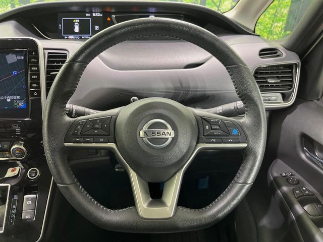 �y�����v�����X�e�A�����O�z�㎿�Ȋv���g�p���邱�ƂŁA��ɂ����������݂ƂĂ��^�]���₷���n���h���ł���