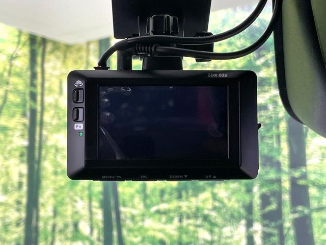 �y�h���C�u���R�[�_�[�z�h���C�u���R�[�_�[����!���s���͂������A������^�]�⎖�̂ɑ��������ہA�f���ŋL�^���A����̃��X�N�ɔ����܂��B���L�^�pSD�J�[�h�͂��q�l�����g�ł��������������K�v������܂��B