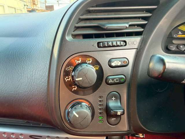 �C�ɂȂ邨�Ԃ�����܂�����E�̓d�b�ԍ����璼�ڂ��X�ɂ��₢���킹���������B�x�����@����ԗ����A��Ԃ܂łȂ�ł������������Ē����܂��B�X�^�b�t�ꓯ���A�����҂����Ă���܂��B