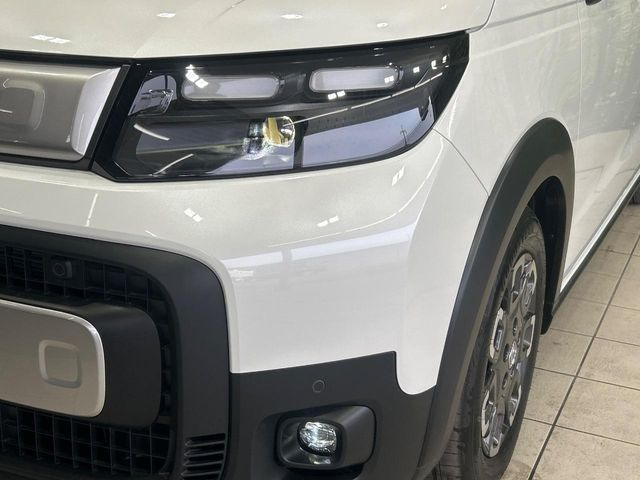 �yLED�w�b�h���C�g�z���V����ԑ��s�����ǍD�Ȏ��E���m�ۂ����S���ĉ^�]�ł��鍂�P�xLED�w�b�h���C�g�𑕔�!�_�����x�������A����d�͂��}�����Ă��܂��B