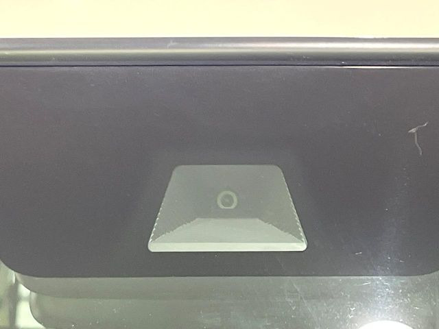 �y�z���_�Z���V���O�z���s���ɑO���̎ԗ�����F�����A�Փ˂������Ȏ��͌x��ƃu���[�L�ŏՓˉ���Ɣ�Q�y�����A�V�X�g�B�����S�Ƀh���C�u�����y���݂��������܂��B