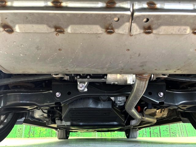 下回りがきれいなうちに、防錆加工の施工がオススメ。降雪地域はもちろん、沿岸部にお住いの方や、趣味でマリン・ウィンタースポーツをされる方にご好評いただいております。