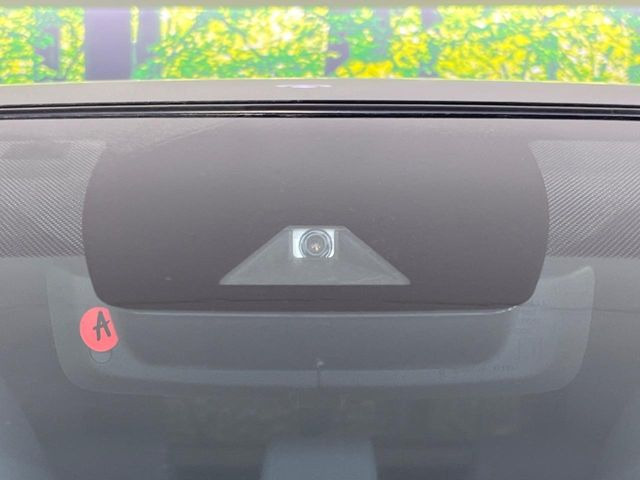 �y�v���N���b�V���Z�[�t�e�B�z�O���̎ԗ��������m���A�Փ˂������Ȏ��͌x��Œ��ӂ𑣂��A�u���[�L�𓥂ޗ͂��T�|�[�g�B�u���[�L�𓥂߂Ȃ������ꍇ�͏Փ˔�Q�y���u���[�L���쓮�A�Փˉ�����T�|�[�g���܂��B