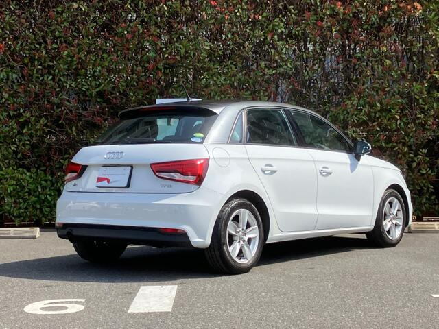 A1スポーツバック1.0 TFSI