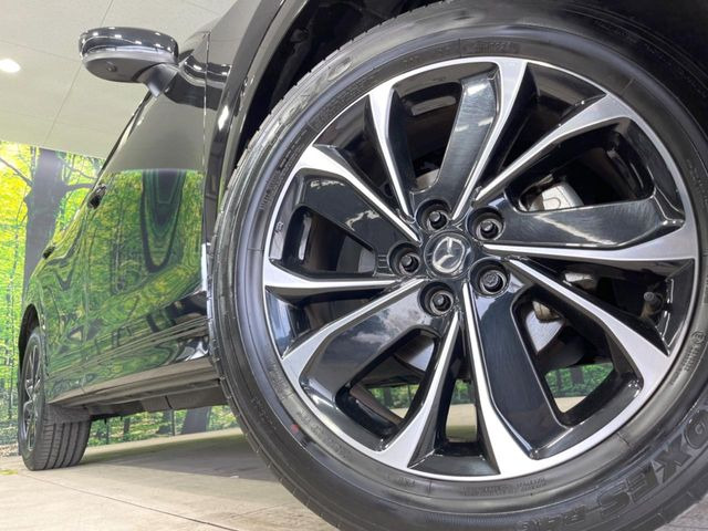 �y����19�C���`�A���~�z�C�[���z�O�ςɃ}�b�`���������A���~�z�C�[���𑕒����Ă���܂��B�e��ЊO�A���~�z�C�[����A�X�^�b�h���X�^�C�����戵�����Ă���܂��B���񂲑��k����������