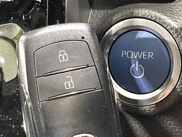 �y�X�}�[�g�L�[�z�J�o����|�P�b�g�ɓ��ꂽ�܂܂ł��h�A�̎{���E�������\�ȃX�}�[�g�L�[�𑕔��B�G���W���̃I���E�I�t�����J�M�����o���K�v����������Ƃ��Ă��֗��ł���