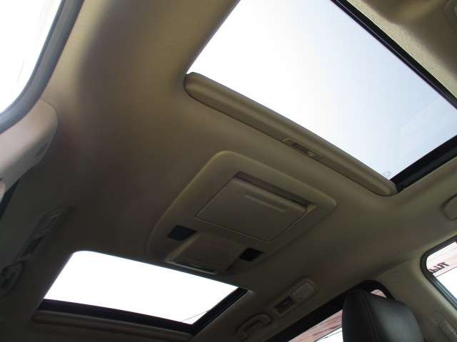 エルグランド3.5 ライダー 4WD