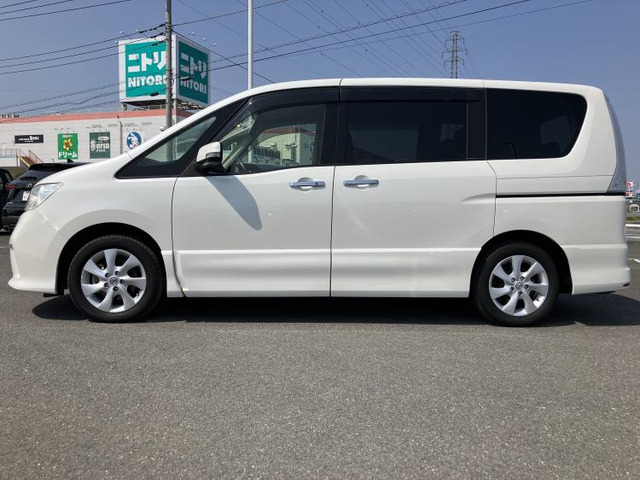 セレナ2.0 ハイウェイスター Vセレクション