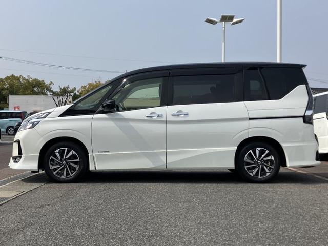 セレナ2.0 ハイウェイスターV