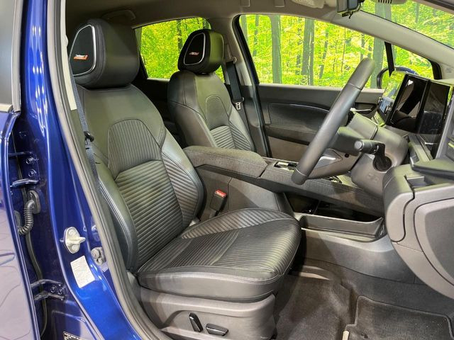 �y�n�[�t���U�[�V�[�g�z�������ƍ���S�n�𗼗������l�C�̃V�[�g���w�ʁE���ʂ̃t�@�u���b�N�f�ނ́A�ʋC���̗ǂ��⊊��ɂ����ɗD��Ă��܂��B�C���╞���ɍ��E���ꂸ���K�ɂ���肢�������܂��B