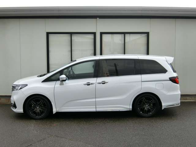 オデッセイ2.0 e:HEV アブソルート EX