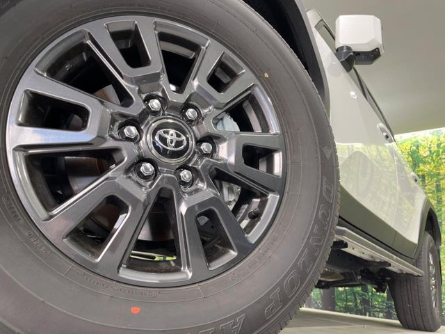 �y����18�C���`�A���~�z�C�[���z�O�ςɃ}�b�`���������A���~�z�C�[���𑕒����Ă���܂��B�e��ЊO�A���~�z�C�[����A�X�^�b�h���X�^�C�����戵�����Ă���܂��B���񂲑��k����������