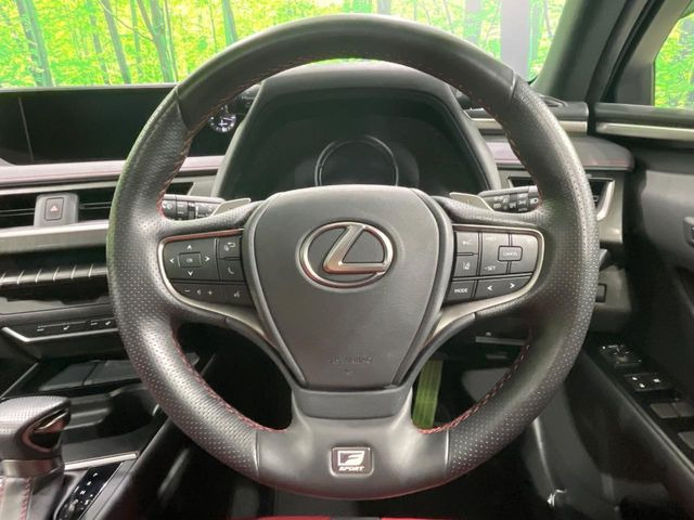 �y�����v�����X�e�A�����O�z�㎿�Ȋv���g�p���邱�ƂŁA��ɂ����������݂ƂĂ��^�]���₷���n���h���ł���