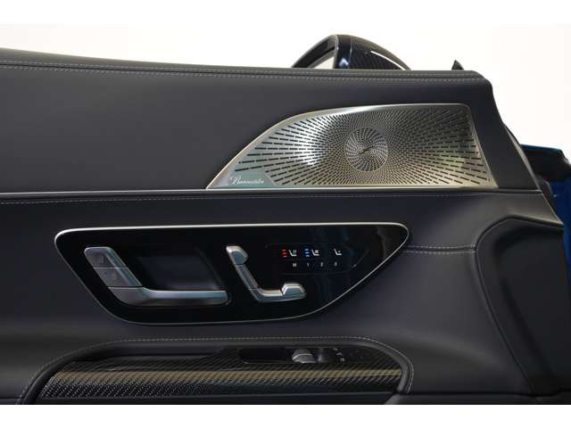 �y���y���C�I�t�@�N�g���[�Z���^�[�z�A���Ԑ��H��n�����J�j�b�N�̂ق��A �T�[�r�X�X�^�b�t���ݐЂ��v���ɂ�����ꂪ�\�ł��B�Z�[�t�e�B���[�_�[�ɂĂ��q�l�̂�����܂Ńs�b�N�A�b�v�T�[�r�X���s���Ă���܂��B