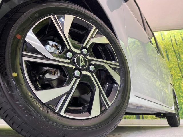 �y����14�C���`�A���~�z�C�[���z�O�ςɃ}�b�`���������A���~�z�C�[���𑕒����Ă���܂��B�e��ЊO�A���~�z�C�[����A�X�^�b�h���X�^�C�����戵�����Ă���܂��B���񂲑��k����������