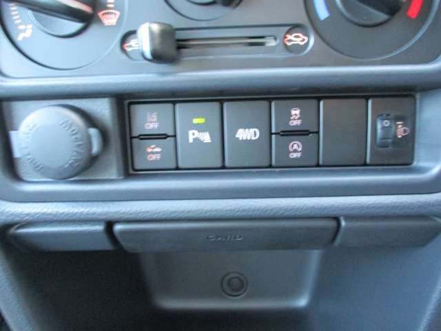 クリッパートラックDX セーフティパッケージ 4WD