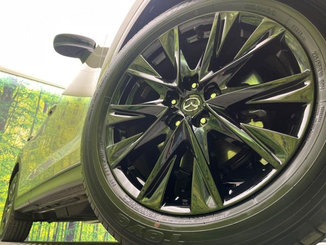 �y����19�C���`�A���~�z�C�[���z�O�ςɃ}�b�`���������A���~�z�C�[���𑕒����Ă���܂��B�e��ЊO�A���~�z�C�[����A�X�^�b�h���X�^�C�����戵�����Ă���܂��B���񂲑��k����������