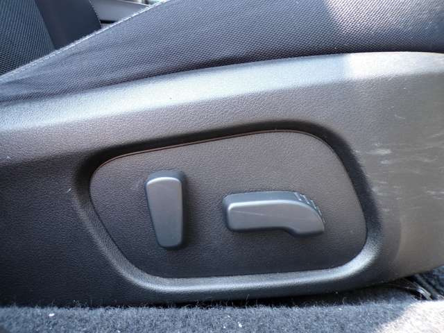 �J�[�Z���T�[�A�t�^�[�ۏ؁E�N�C�b�N���[�V�����ۏ؂�1�N�`3�v�����I�ׂ�ۏ؁��g�p�p�x�ɂ��킹�Ă��I�т��������܂� �������b�J�[�E�S���ǂ��ł��ŏC���\ �K�X���A�o�b�e���[�オ��A�^�C�����������Ă܂�