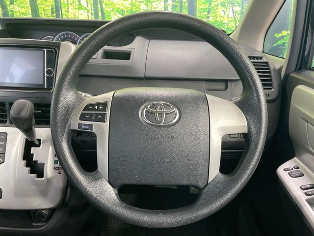 �y�X�e�A�����O�X�C�b�`�z�^�]���A�O������ڐ������炷���ƂȂ��A�I�[�f�B�I���̑��삪�\�ȕ֗��@�\!���S&���K�ȃh���C�u�����o���Ă���܂���