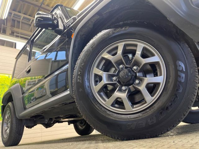 �y����15�C���`�A���~�z�C�[���z�O�ςɃ}�b�`���������A���~�z�C�[���𑕒����Ă���܂��B�e��ЊO�A���~�z�C�[����A�X�^�b�h���X�^�C�����戵�����Ă���܂��B���񂲑��k����������