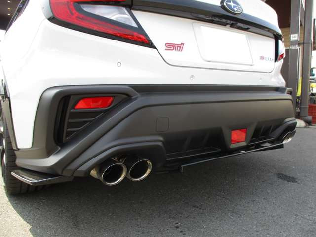 シリアルNo.308・ドライカーボンRスポイラー・ドライカーボンRECAROシート・STIパフォーマンスマフラー・bremboレッドキャリパー・純正BBS19AW・harman/kardon・STI F/S/Rスポイラー
