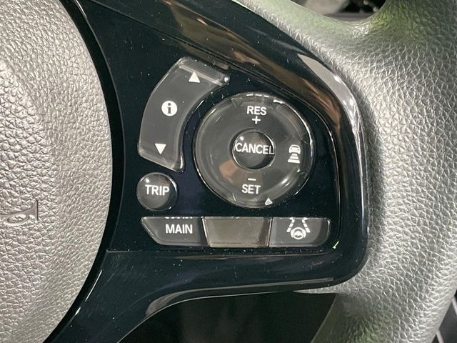 �y�A�_�v�e�B�u�N���[�Y�R���g���[���z�������H�ł̒��������s���y��!!�����ő��x��ۂN���[�Y�R���g���[�����A�Փˌy���V�X�e���ƘA�g���A�O���̎ԗ������m���ĎԊԂ�ۂ悤�ɑ��x���߂��Ă���܂�!!