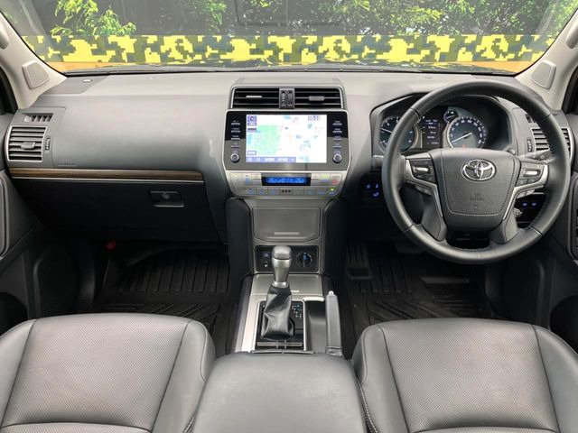 グループ総在庫数約30,000台!!全国の系列店からメーカー・車種問わずご紹介出来るので、あなたにピッタリのお車が見つかるはずです♪まずはお問い合わせ下さい☆