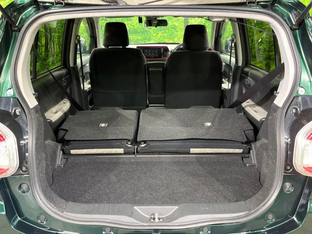 ���i�̂���������ʋ΁A���}���ɏ\���ȉ׎��X�y�[�X���m�ۂ��Ă���܂��B�Z�J���h�V�[�g��|���ƁA�傫�ȉו��̐ύڂ��\�ł���