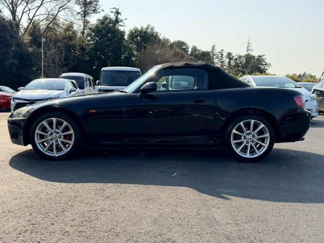 ���X�݌ɂ͊O���A�����N���[�j���O��ɓW�����A�����Ď��̏C�����̗L���A���[�^�[��������̗L������O�ҋ@�ւɂ�錟����S����{���Ă���܂��B�Ԍ��A�����A����h�������ЂőΉ��ł��܂��̂ł����S���������B