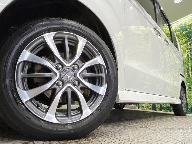 �y����14�C���`�A���~�z�C�[���z�O�ςɃ}�b�`���������A���~�z�C�[���𑕒����Ă���܂��B�e��ЊO�A���~�z�C�[����A�X�^�b�h���X�^�C�����戵�����Ă���܂��B���񂲑��k����������