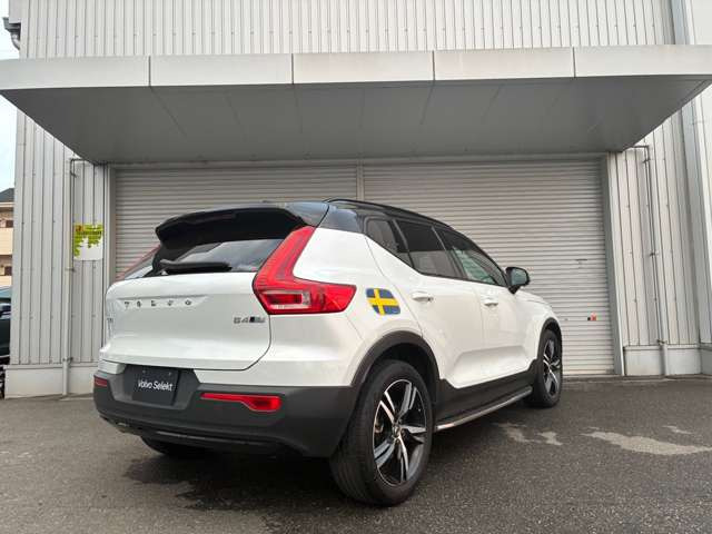 XC40B4 AWD Rデザイン 4WD
