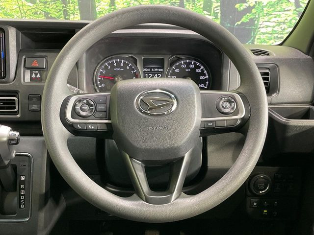 【フロアCVT】無段階変速機能でスムーズな走行をお楽しみいただけます♪エンジンパワーを無駄なく車輪に伝えるから低燃費にも貢献!