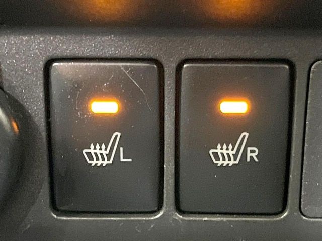 【シートヒーター】寒い日に重宝するシートヒーター!エアコンより早く温まってくれるので寒がりの人も安心ですね♪エアコンの温風は乾燥するから苦手、という方にもをおすすめです。