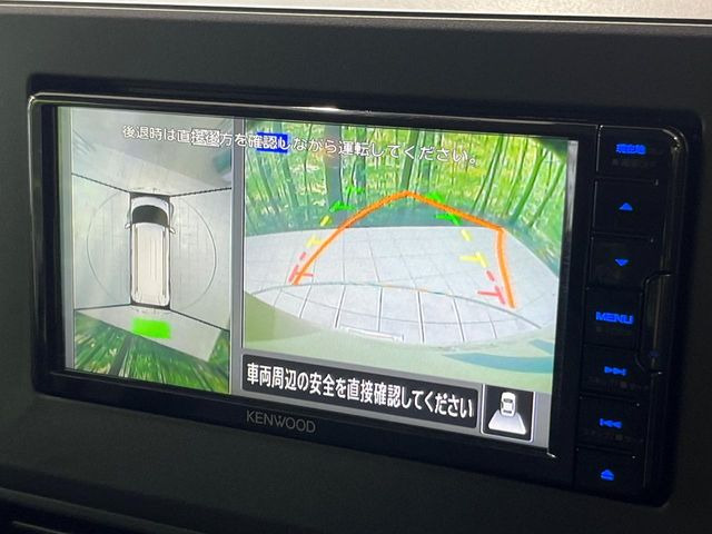 �y�}���`�A���E���h���j�^�[�z��p�̃J�����ɂ��A�ォ�猩���낵���悤�Ȏ��_��360�x�N���}�̎��͂��m�F���邱�Ƃ��ł��܂������p�������m�F���₷���A�����ꏊ�ł̐؂�Ԃ��⒓�Ԃ��X���[�Y�ɍs���܂��B