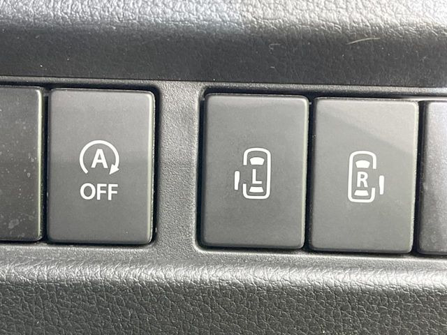 【両側パワースライドドア】スマートキーや運転席のスイッチで後席両側スライドドアの開閉が可能♪電動だから力を入れてドアを開ける必要が無く、小さなお子様でも簡単に開け閉めでき快適です♪