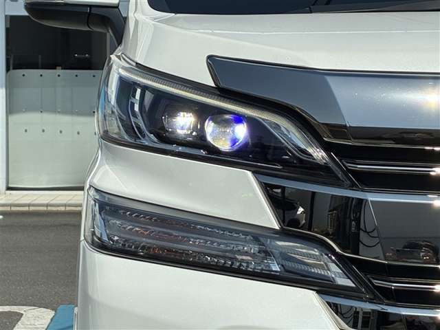 ヴェルファイア2.5 Z Aエディション 4WD