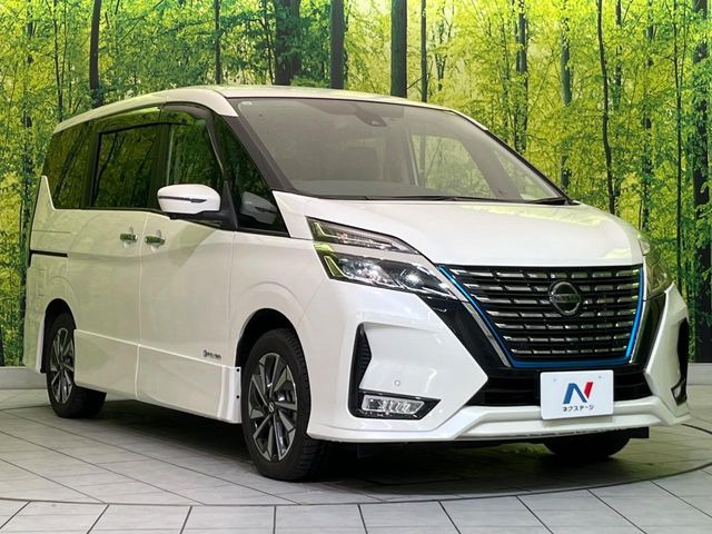 高透明度のガラス皮膜で撥水はもちろん、上質なツヤ・光沢を実現。紫外線や酸性雨から大切な愛車を保護し、色あせ・劣化を防止。「弾スプラッシュコート」、「弾プリミッサコート」からお選びいただけます。