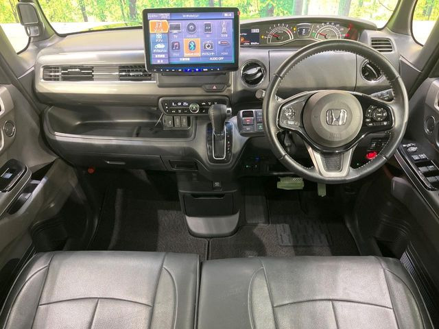 N-BOXカスタムL ターボ スタイルプラス ブラック