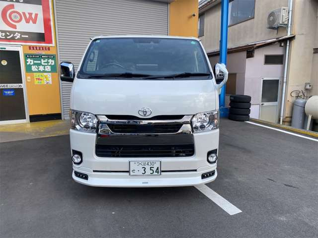 ハイエースバン