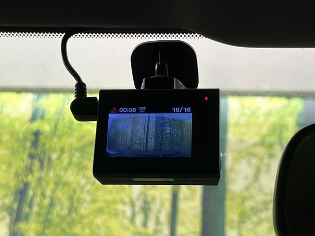 �y�h���C�u���R�[�_�[�z�h���C�u���R�[�_�[����!���s���͂������A������^�]�⎖�̂ɑ��������ہA�f���ŋL�^���A����̃��X�N�ɔ����܂��B���L�^�pSD�J�[�h�͂��q�l�����g�ł��������������K�v������܂��B