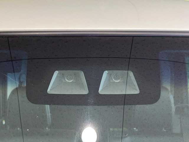 �y�X�}�[�g�A�V�X�g�z���s���ɑO���̎ԗ�����F�����A�Փ˂������Ȏ��͌x��ƃu���[�L�ŏՓˉ���Ɣ�Q�y�����A�V�X�g�B�����S�Ƀh���C�u�����y���݂��������܂��B