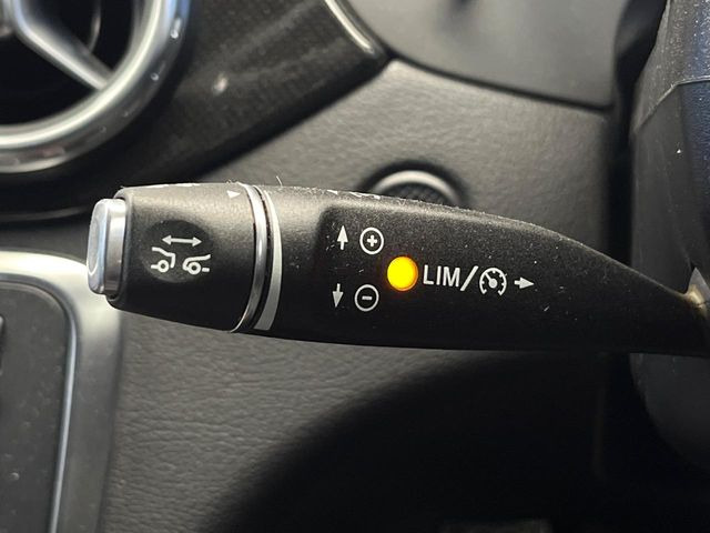 ���f�B�X�^���X�p�C���b�g�f�B�X�g���j�b�N:�s�s�A�x�O�A�������H�Ȃǂ̑��s���ɁA�X�e���I�}���`�p�[�p�X�J�����ƃ��[�_�[�Z���T�[�ɂ��A�O���Ԃ�F�����đ��x�ɉ������Ԋԋ������ێ����鎟����̃N���R��!