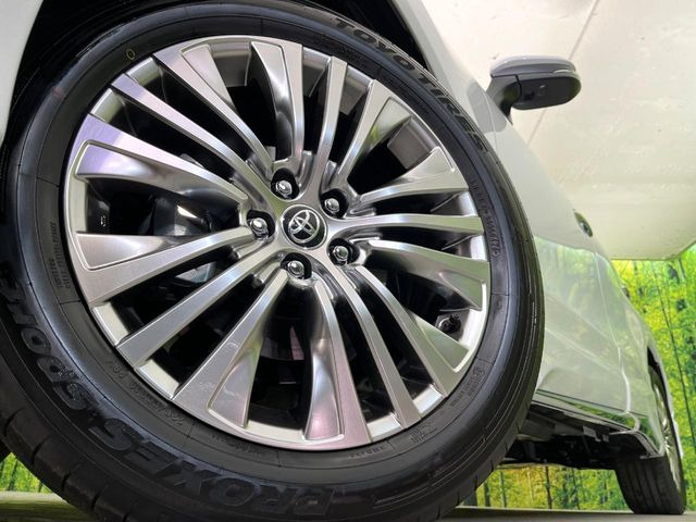 �y����19�C���`�A���~�z�C�[���z�O�ςɃ}�b�`���������A���~�z�C�[���𑕒����Ă���܂��B�e��ЊO�A���~�z�C�[����A�X�^�b�h���X�^�C�����戵�����Ă���܂��B���񂲑��k����������