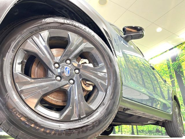 �y����17�C���`�A���~�z�C�[���z�O�ςɃ}�b�`���������A���~�z�C�[���𑕒����Ă���܂��B�e��ЊO�A���~�z�C�[����A�X�^�b�h���X�^�C�����戵�����Ă���܂��B���񂲑��k����������