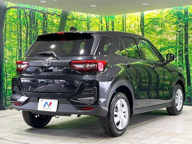 ☆全国のネクステージからお取り寄せが可能※!遠方の店舗に展示してあるクルマが気になる場合も、最寄りの店舗でご覧いただくことが可能です!是非私たちに要望をお聞かせください!※別途費用