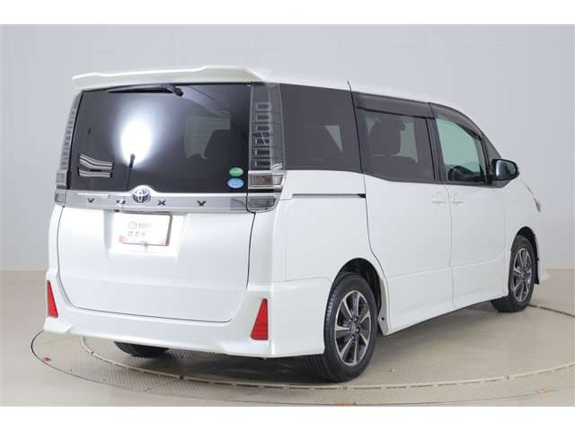 ヴォクシー2.0 ZS